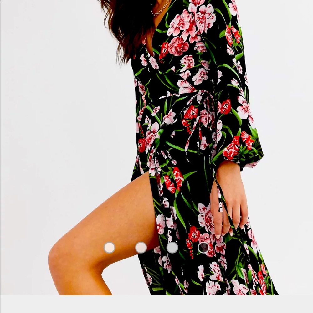 NWT ⭐️⭐️MISGUIDED⭐️⭐️ MULTI MIDI WRAP DRESS  SIZE 2 👗🛍💖💕